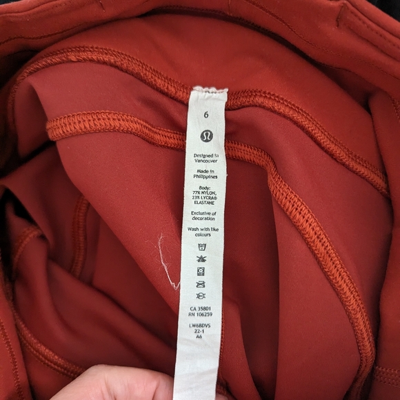 Like New Lululemon InStill High-Rise Tight Cayenne Size 6 - Picture 3 of 6
